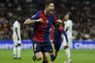 برشلونة يسعى لضم فيكتور جيوكيريس كبديل ليفاندوفسكي